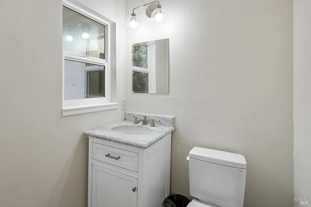 1726 Crinella Drive St. Helena, CA 94574