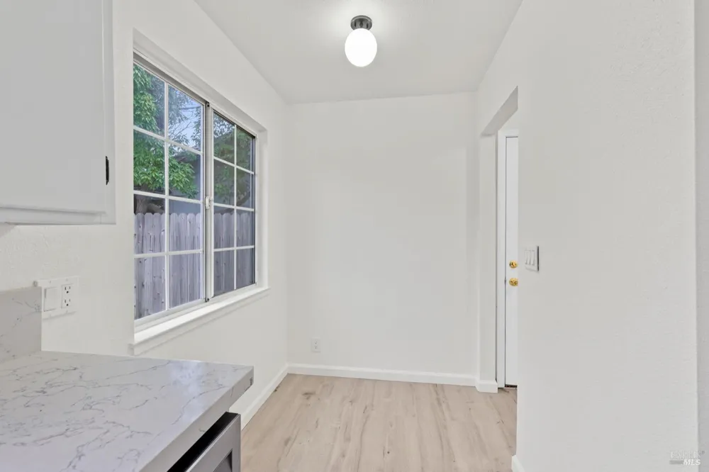 1726 Crinella Drive St. Helena, CA 94574