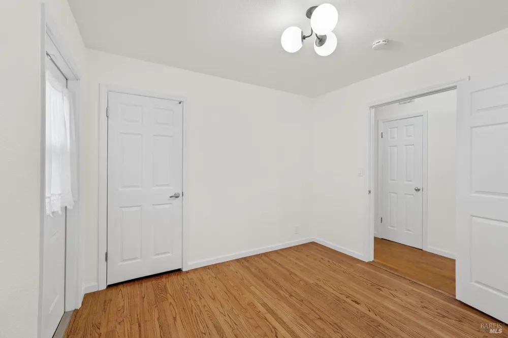 1726 Crinella Drive St. Helena, CA 94574