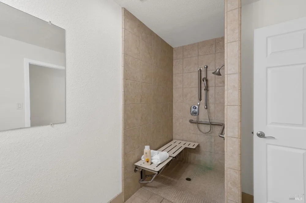 1726 Crinella Drive St. Helena, CA 94574