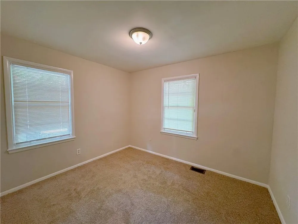 634 Currie Drive Forest Park, GA 30297