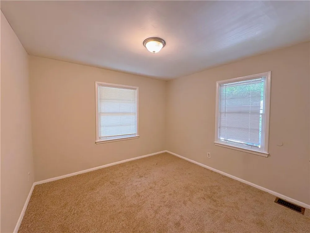 634 Currie Drive Forest Park, GA 30297
