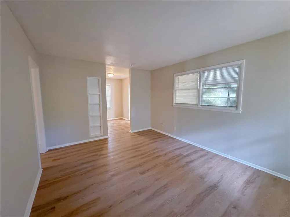 634 Currie Drive Forest Park, GA 30297