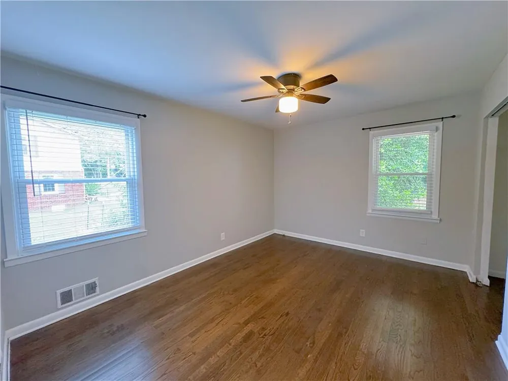 634 Currie Drive Forest Park, GA 30297