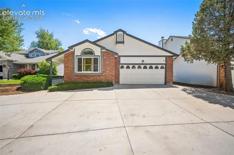 11877 Wyandot Circle