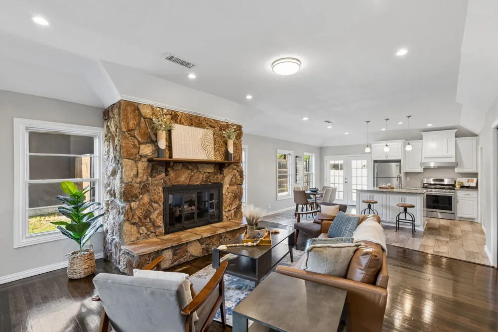 9966 Coppedge Lane Dallas, TX 75220