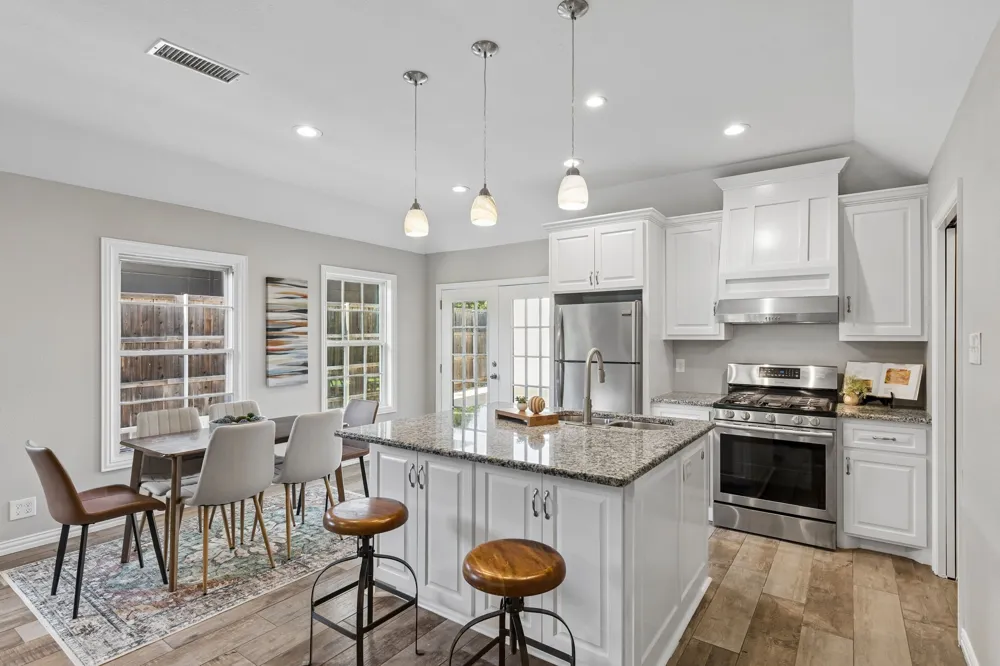 9966 Coppedge Lane Dallas, TX 75220