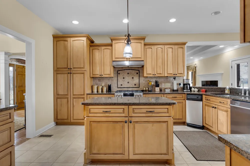 5144 Drake Rd Cedar Hill, TN 37032
