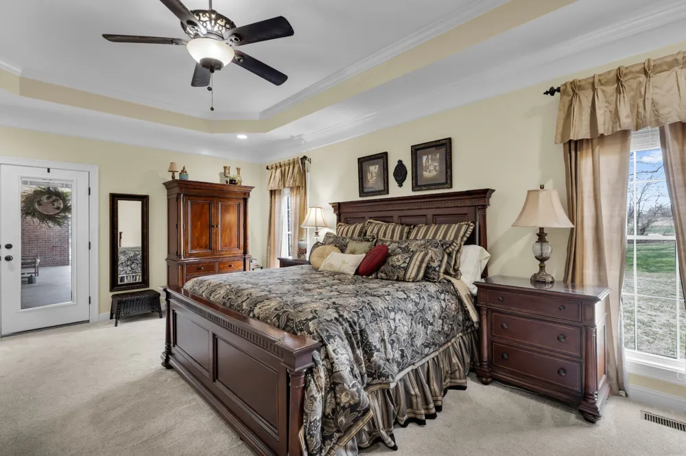 5144 Drake Rd Cedar Hill, TN 37032
