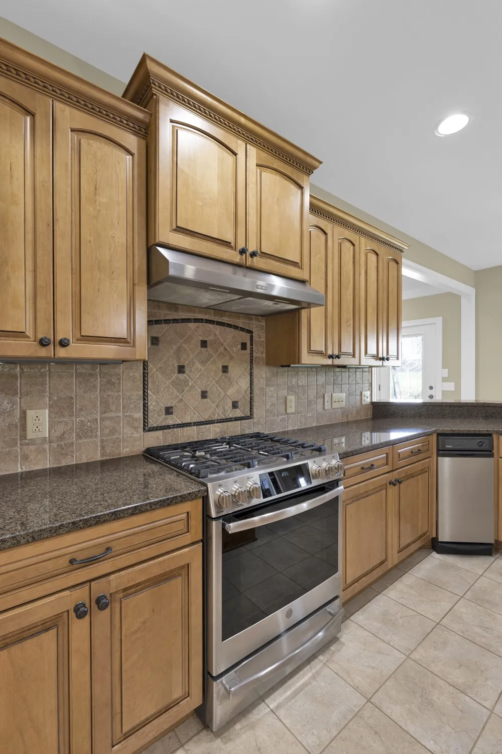 5144 Drake Rd Cedar Hill, TN 37032