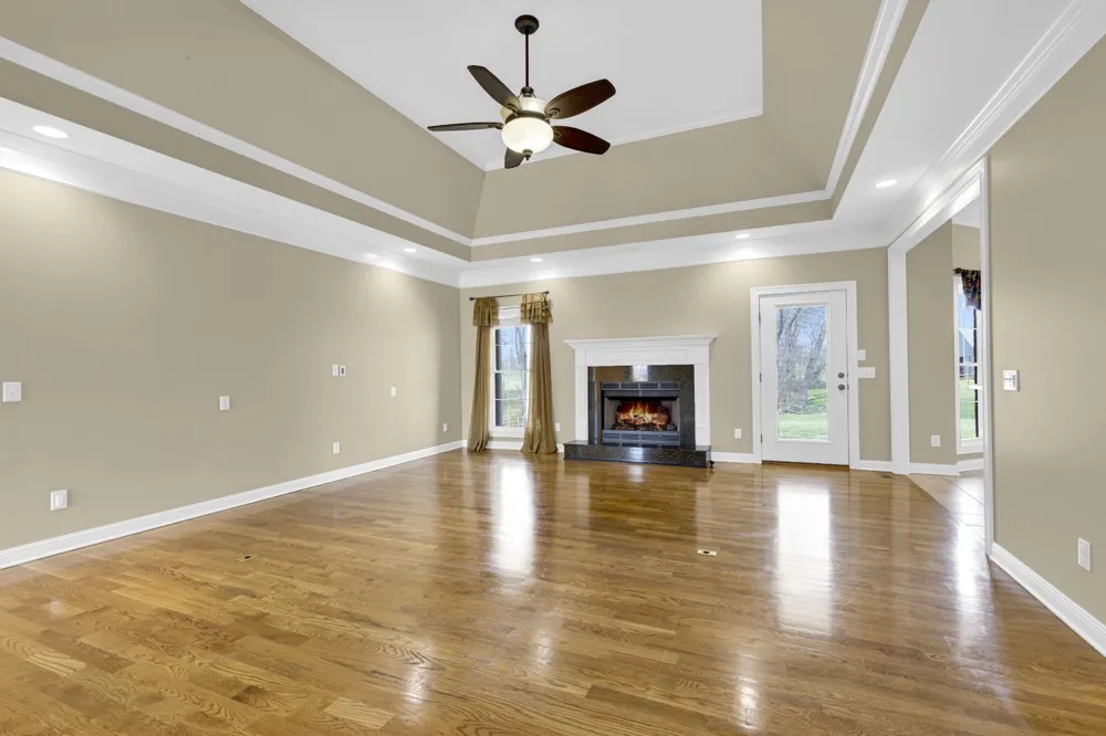 5144 Drake Rd Cedar Hill, TN 37032