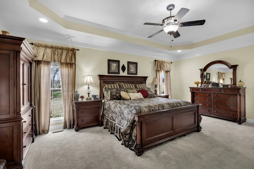 5144 Drake Rd Cedar Hill, TN 37032