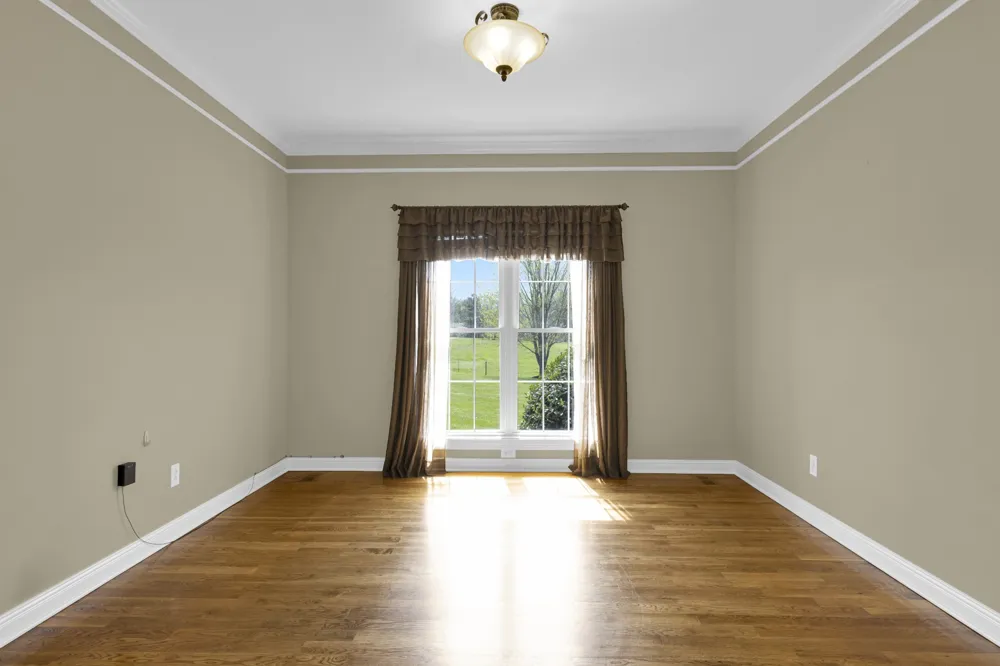 5144 Drake Rd Cedar Hill, TN 37032