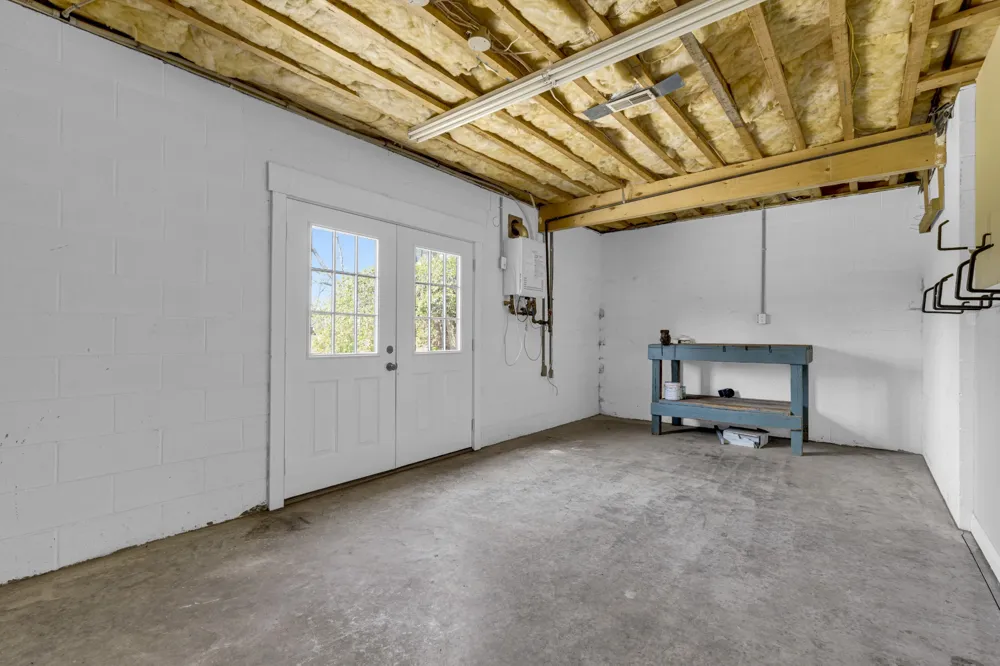 5144 Drake Rd Cedar Hill, TN 37032