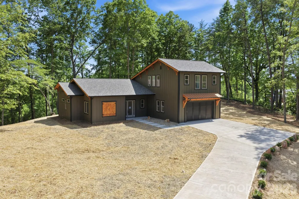 121 Deer Jump Trail Lake Lure, NC 28746