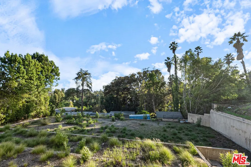 1185 Angelo Drive Beverly Hills, CA 90210