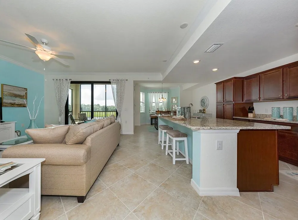 16904 VARDON TERRACE #202 Lakewood Ranch, FL 34211