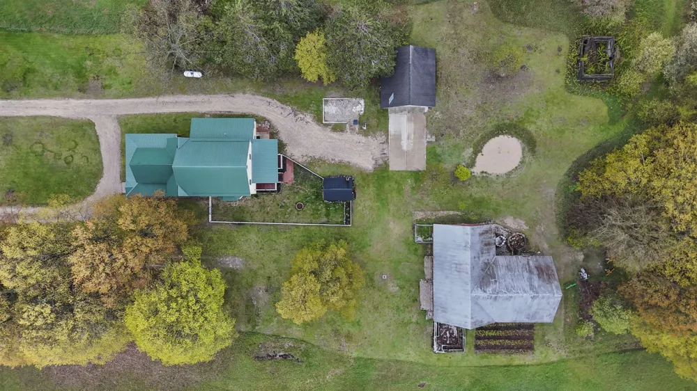 9901 S 41 ROAD Clam Lake Township, MI 49601