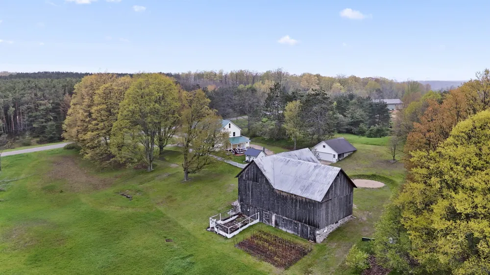 9901 S 41 ROAD Clam Lake Township, MI 49601