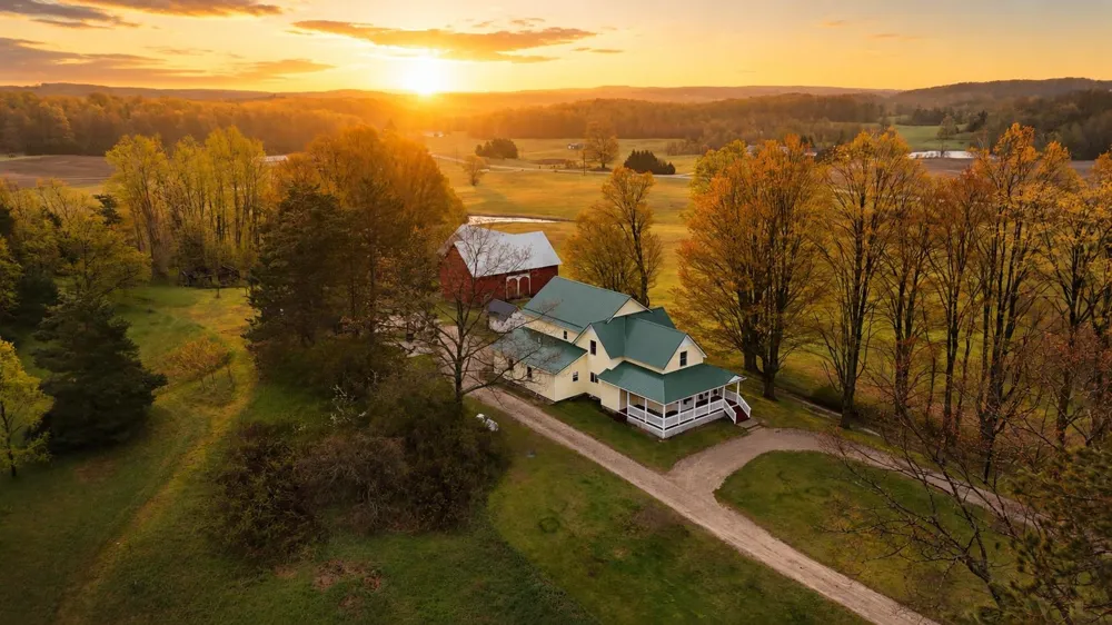 9901 S 41 ROAD Clam Lake Township, MI 49601