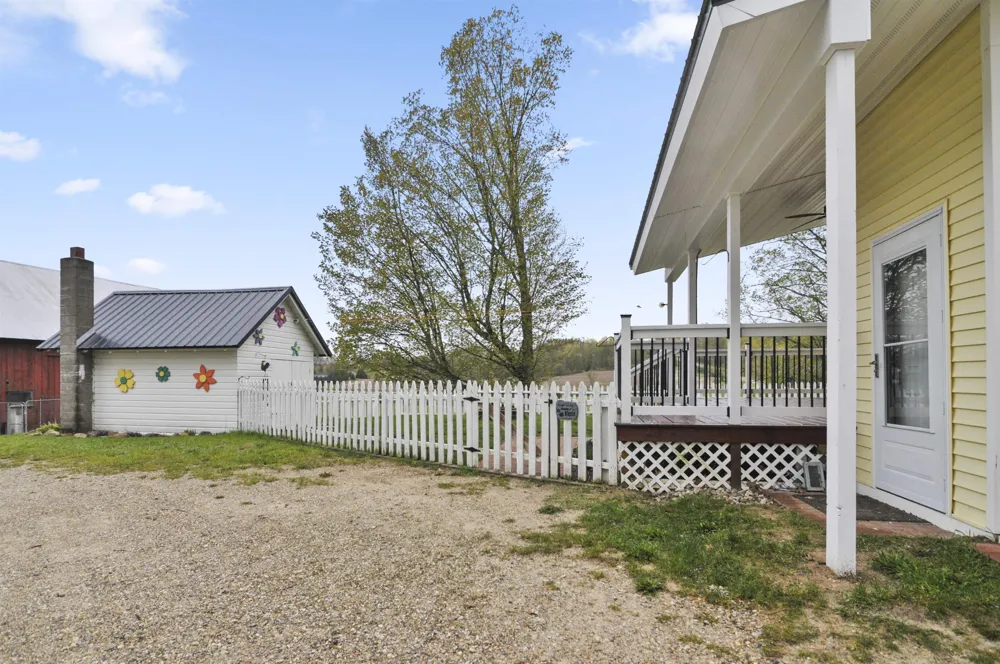 9901 S 41 ROAD Clam Lake Township, MI 49601