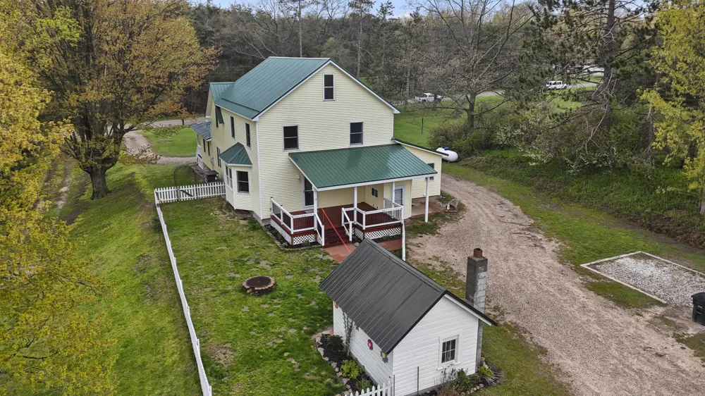 9901 S 41 ROAD Clam Lake Township, MI 49601