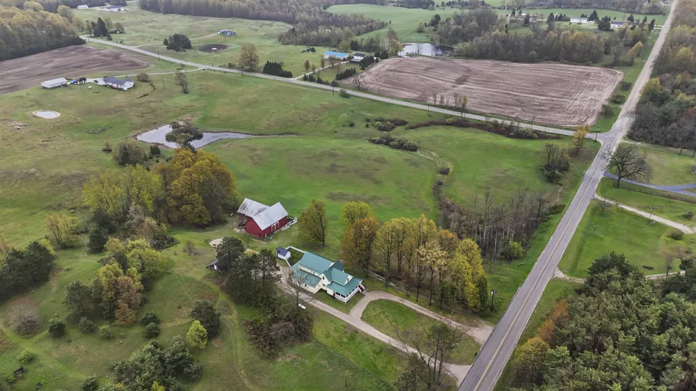 9901 S 41 ROAD Clam Lake Township, MI 49601