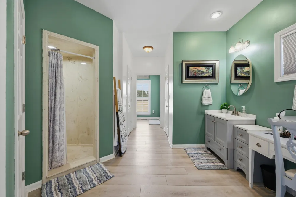 300 Rivers Edge Dr Bath Springs, TN 38311