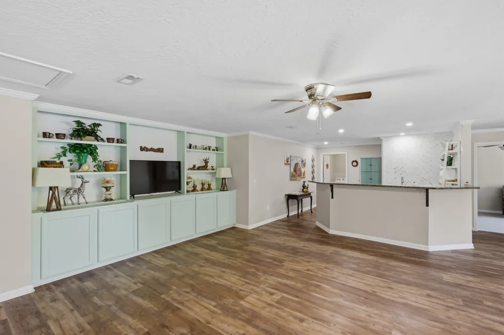 300 Rivers Edge Dr Bath Springs, TN 38311