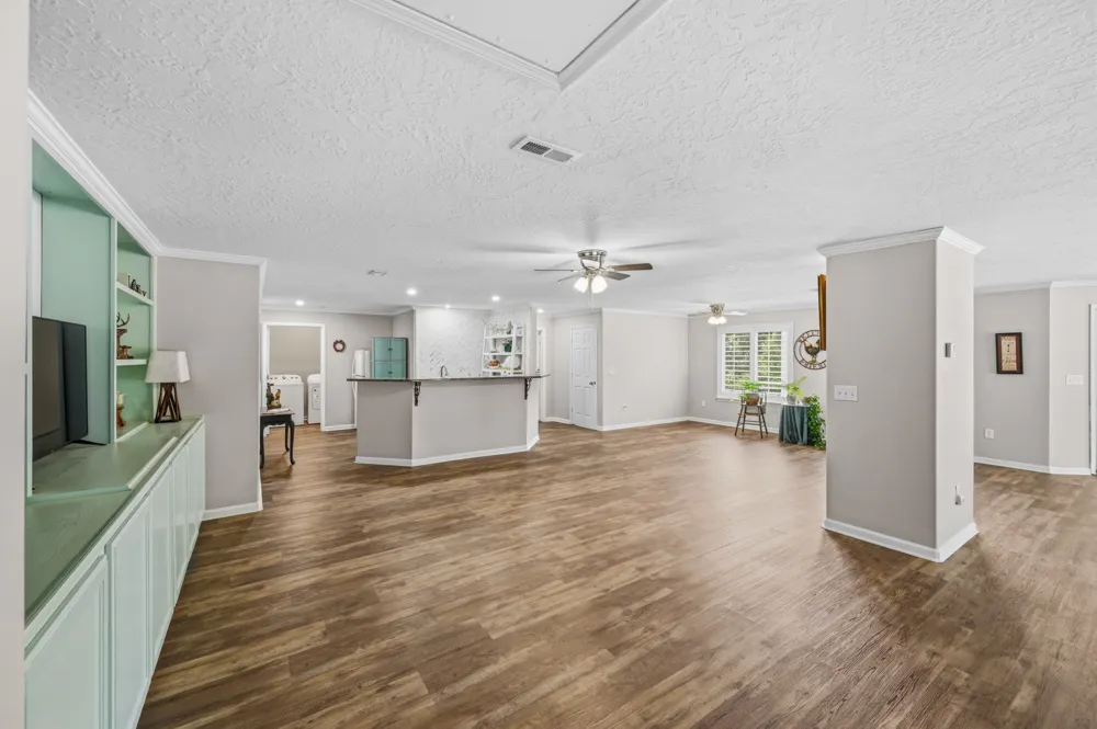 300 Rivers Edge Dr Bath Springs, TN 38311