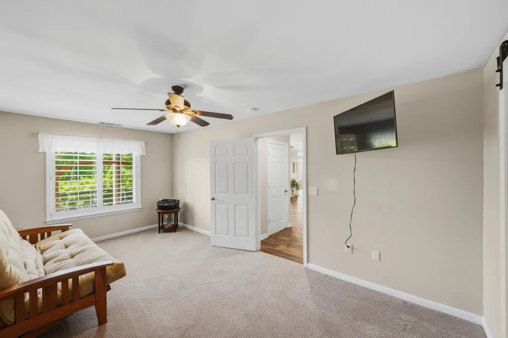 300 Rivers Edge Dr Bath Springs, TN 38311