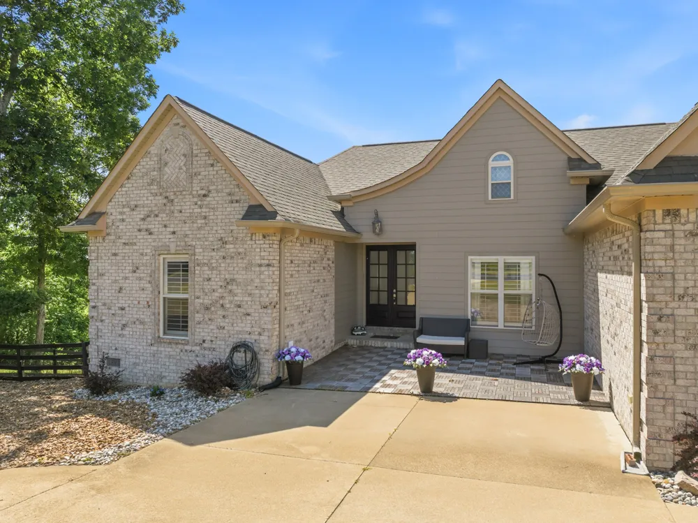 300 Rivers Edge Dr Bath Springs, TN 38311
