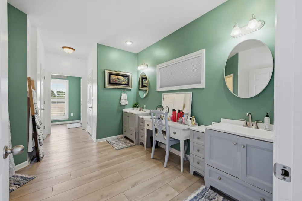 300 Rivers Edge Dr Bath Springs, TN 38311