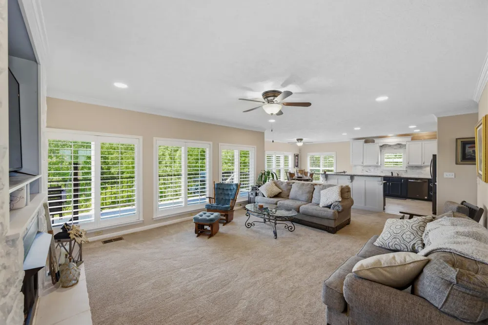 300 Rivers Edge Dr Bath Springs, TN 38311