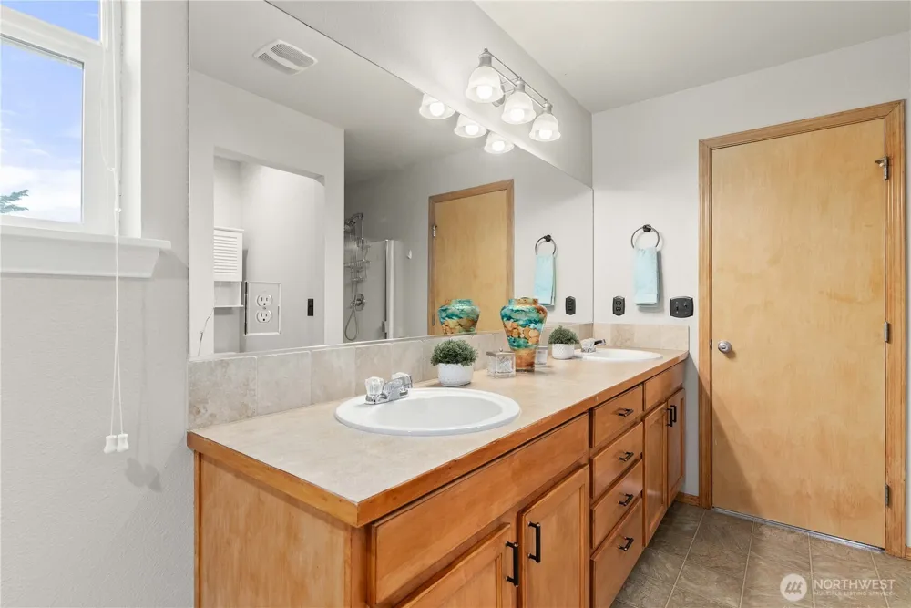 26834 226th Place SE Maple Valley, WA 98038