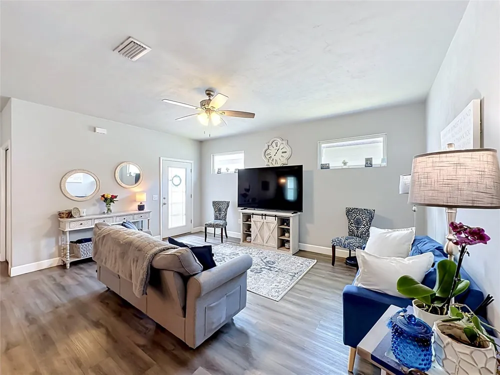 1885 SW 245TH TERRACE Newberry, FL 32669