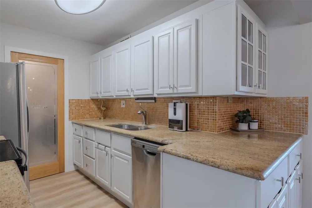 10355 PARADISE BOULEVARD #511 Treasure Island, FL 33706