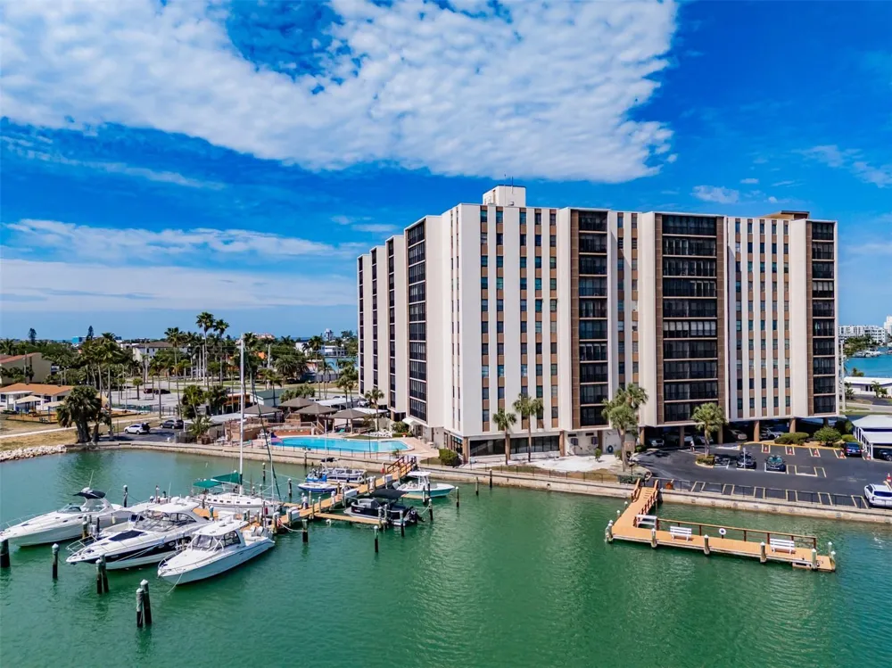 10355 PARADISE BOULEVARD #511 Treasure Island, FL 33706
