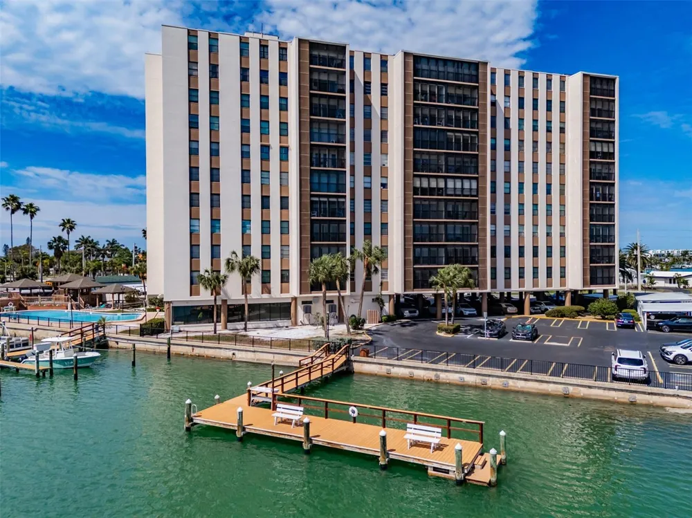 10355 PARADISE BOULEVARD #511 Treasure Island, FL 33706