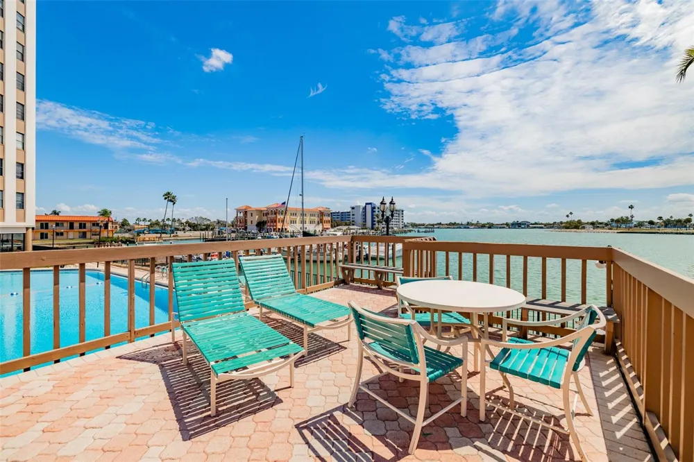 10355 PARADISE BOULEVARD #511 Treasure Island, FL 33706