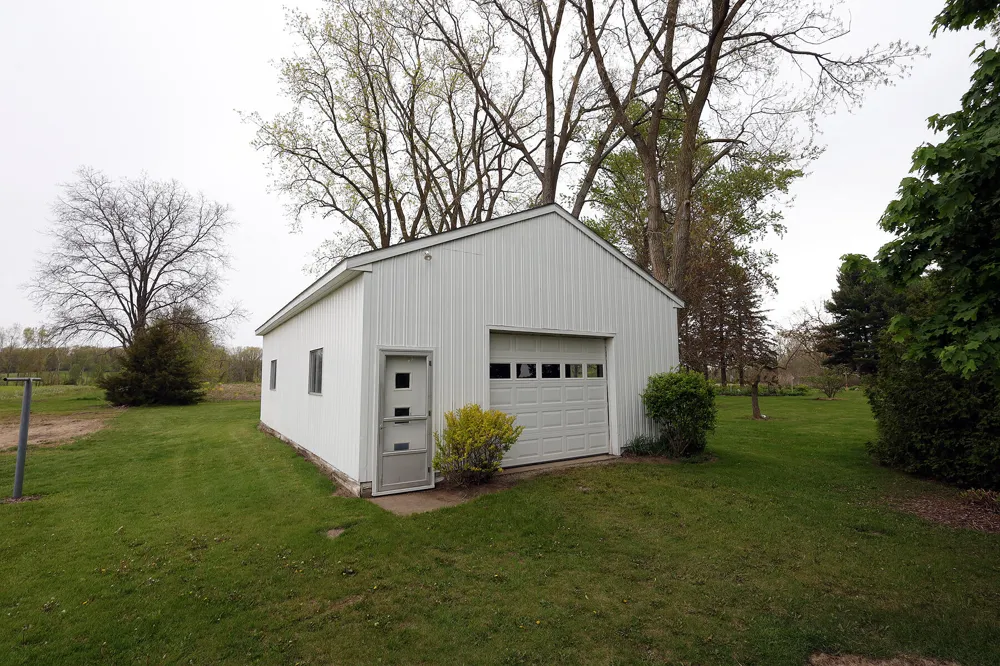 6740 Austin Road Saline Township, MI 48176