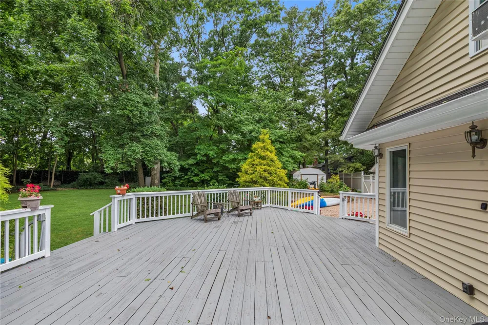 81 Union Avenue Amityville, NY 11701