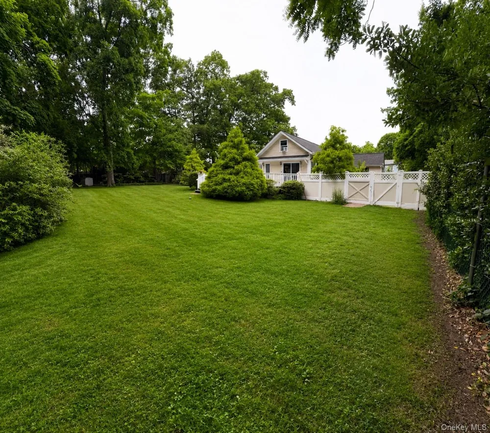 81 Union Avenue Amityville, NY 11701