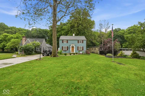 1121 Woodlawn Drive