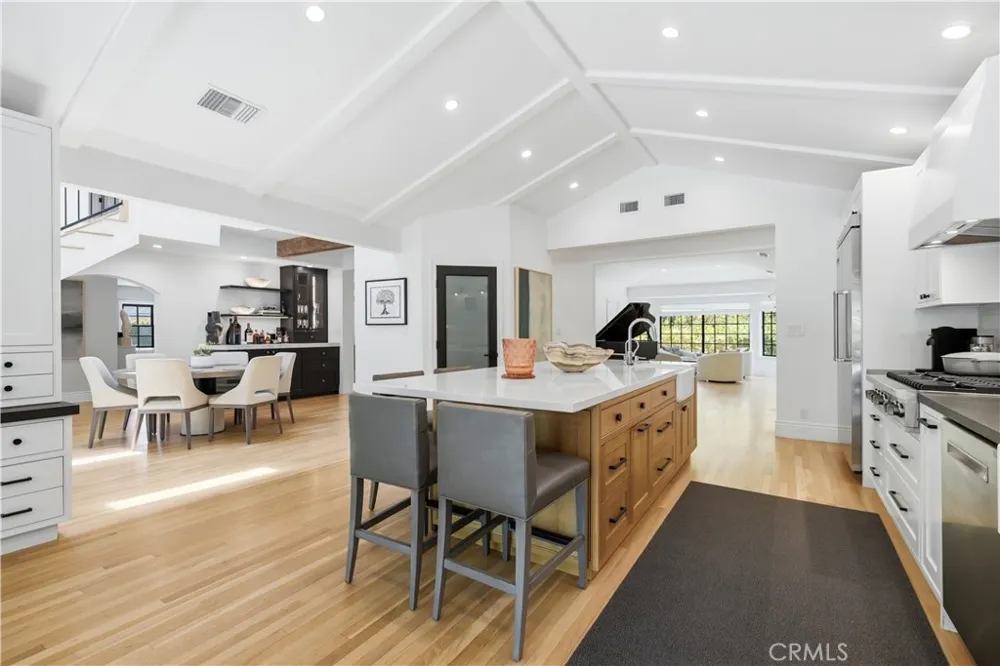 5460 ROUND MEADOW Hidden Hills, CA 91302