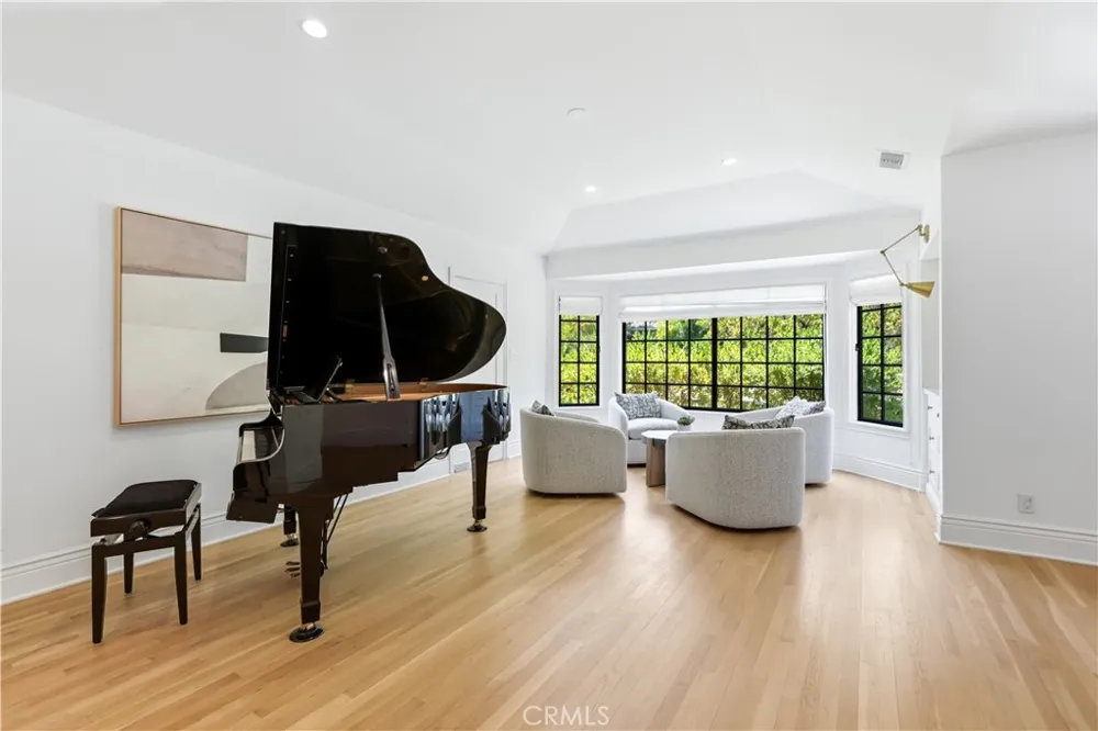 5460 ROUND MEADOW Hidden Hills, CA 91302