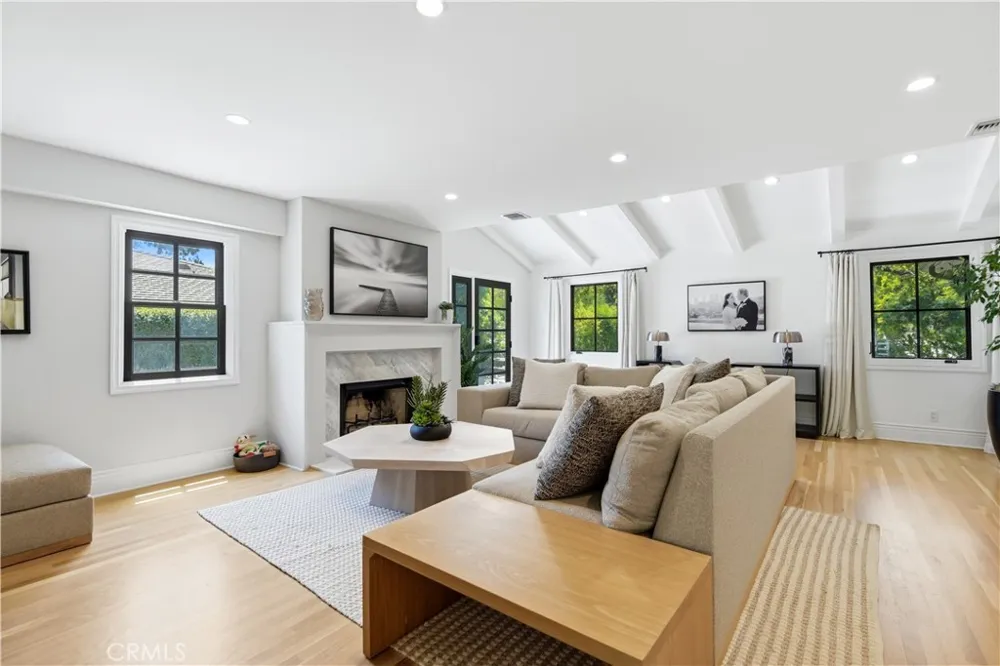 5460 ROUND MEADOW Hidden Hills, CA 91302