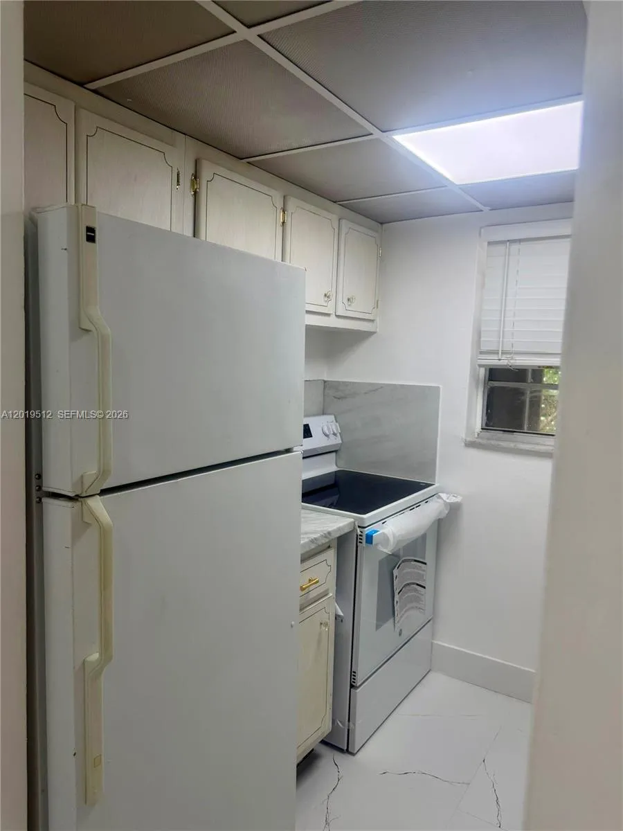 3700 NW 62nd Ave #107 Virginia Gardens, FL 33166