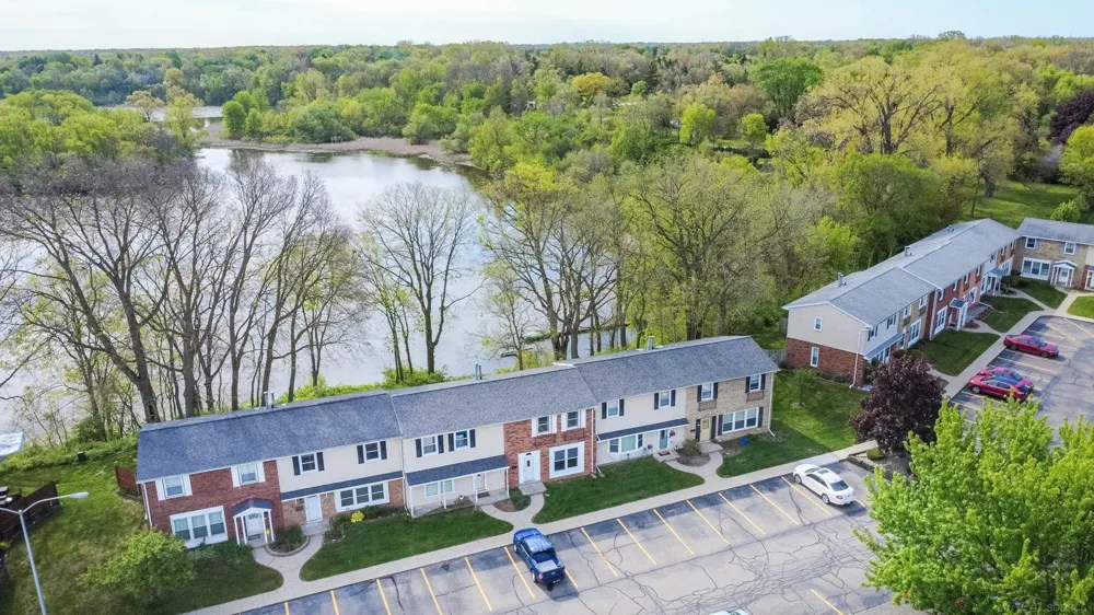 13281 Lake Point Boulevard Van Buren Charter Township, MI 48111