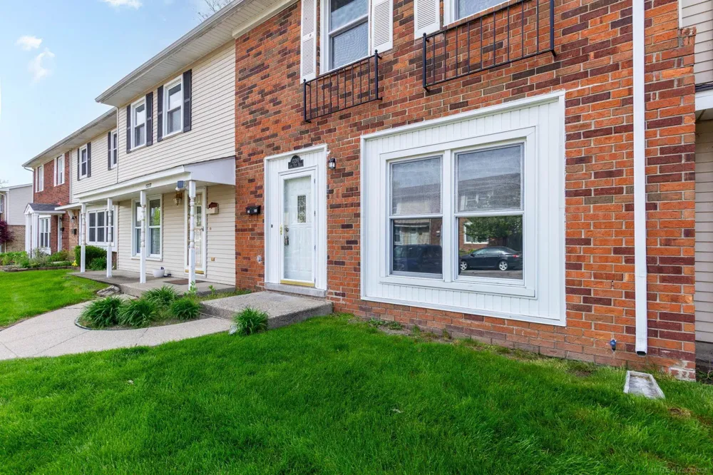 13281 Lake Point Boulevard Van Buren Charter Township, MI 48111